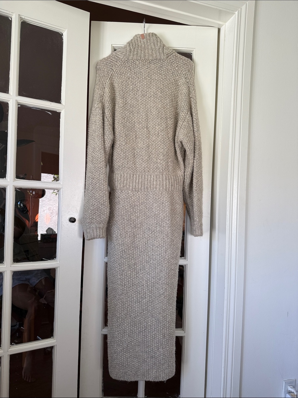 LUNYA Chunky Wool Knit Robe - Picture 5 of 8